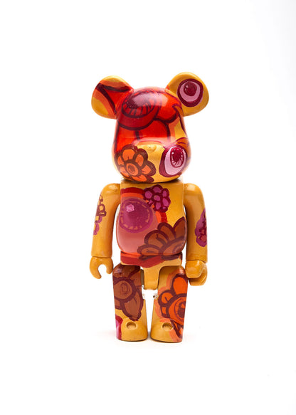Ahinta Magenta Bearbrick